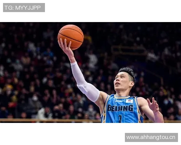 库里称赞巴特勒关键三分球是团队篮球的胜利体现