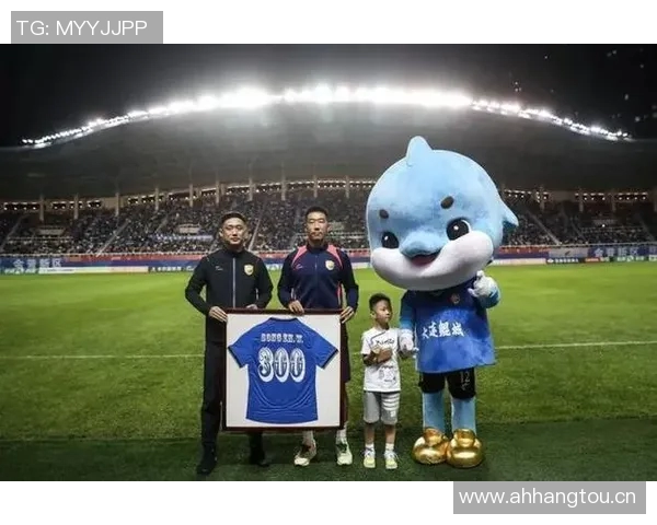 携手并进共创未来大连鲲城贺大连可为升入中乙的美好愿景